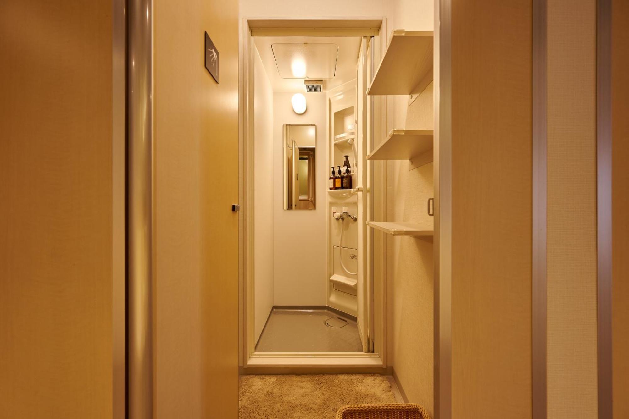 Capsule Hotel Continue Nijojokita Kyoto Buitenkant foto