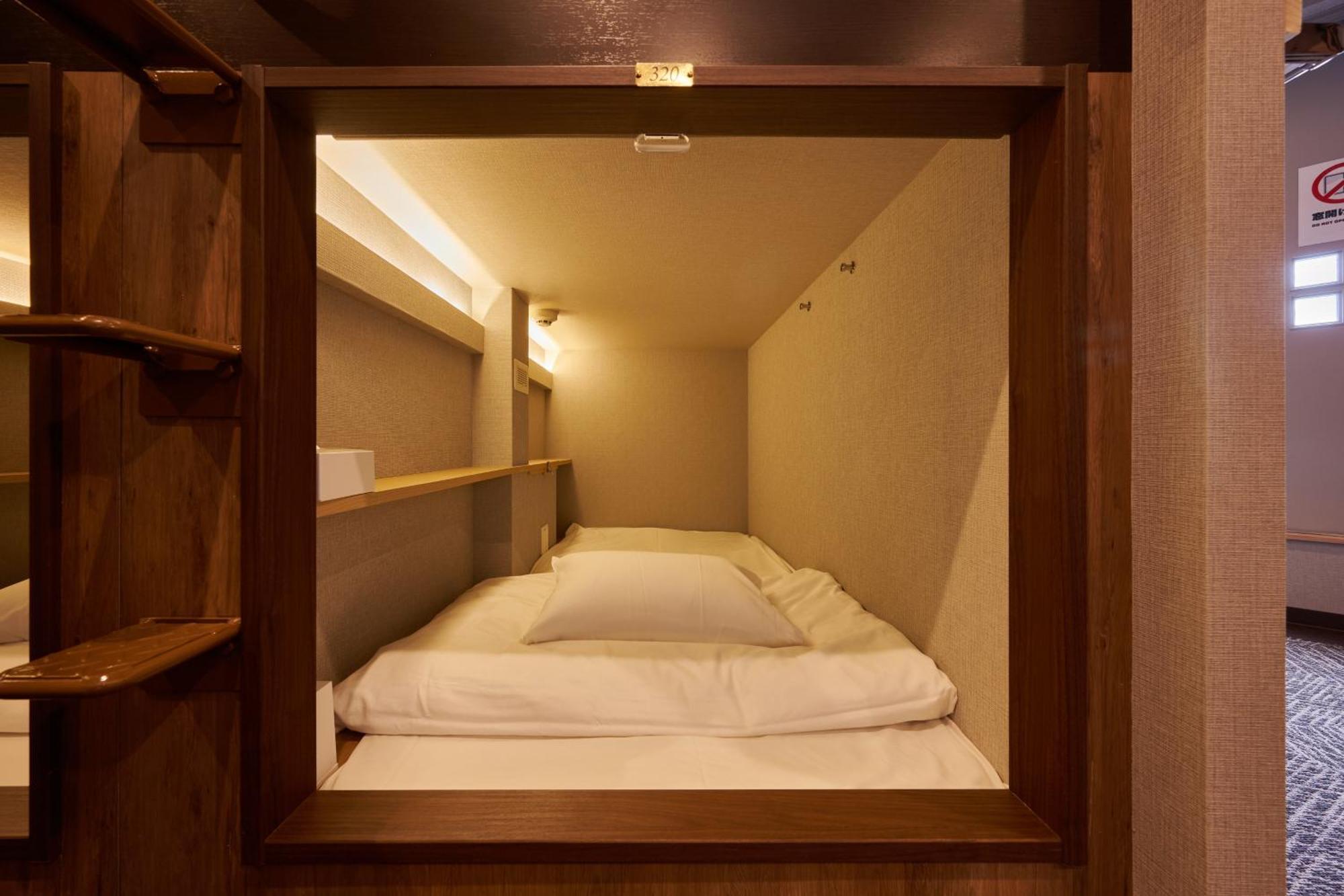 Capsule Hotel Continue Nijojokita Kyoto Buitenkant foto